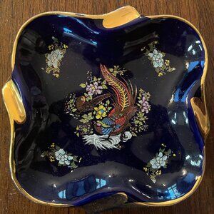 BEAUTIFUL VERSATILE ELEGANT PRACTICAL ASH TRAY